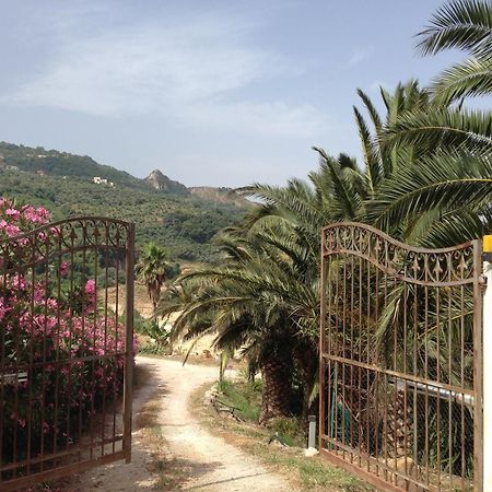 בית הארחה SantʼAgata di Militello 	Giardino Di Sicilia מראה חיצוני תמונה