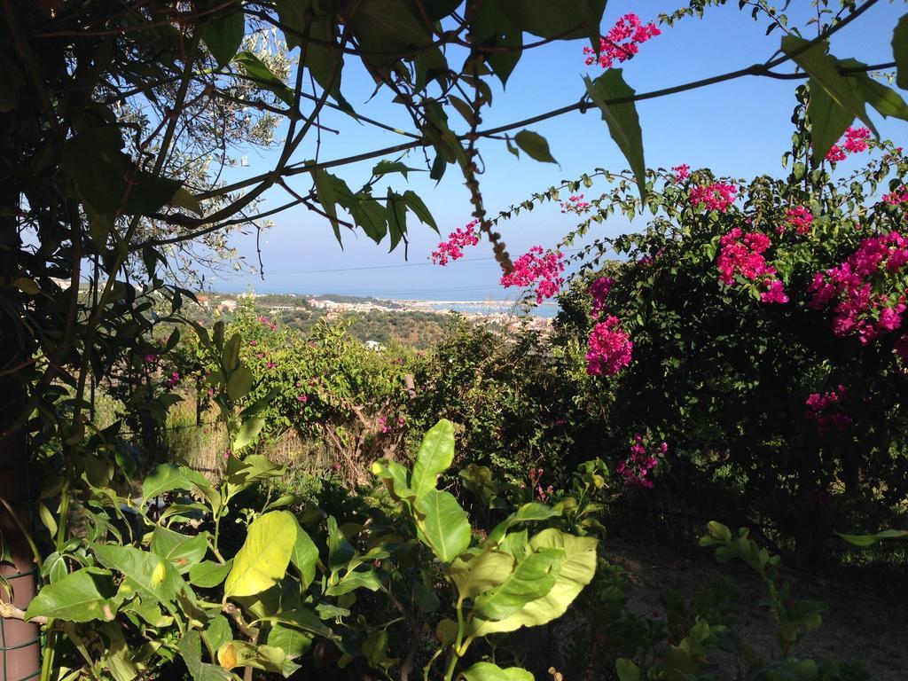 בית הארחה SantʼAgata di Militello 	Giardino Di Sicilia מראה חיצוני תמונה